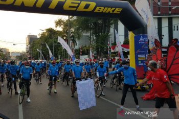 Gubernur Ganjar lepas 50 dokter jalani Tour de Borobudur 2020