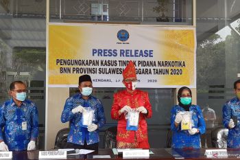 BNNP Sultra ringkus dua tersangka pengedar sabu-sabu seberat 1,1 kilogram