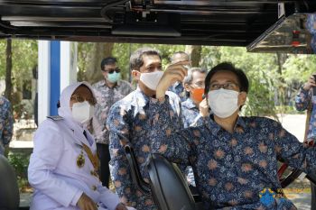 ITS luncurkan "i-Car", mobil listrik pintar tanpa pengemudi