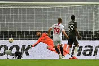 MU tersingkir, Rio Ferdinand kritik penyakit lama Setan Merah