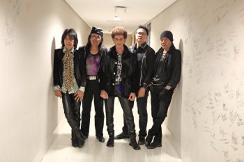 Band God Bless tak ubah lagu "Untuk Indonesiaku"