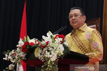Ketua MPR Bamsoet ingatkan komitmen pasangan calon Pilkada tidak kerahkan massa