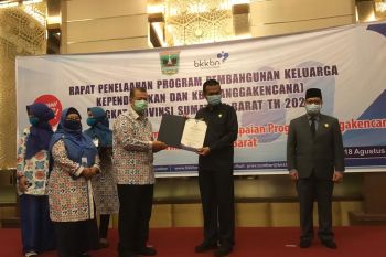 Pertumbuhan penduduk harus dikendalikan dengan baik, karena berdampak pada tingkat kesejahteraan, kata Wagub