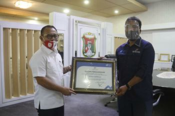 BPS beri penghargaan kepada Pemkab Mamuju terkait pelaksanaan SP Daring 2020