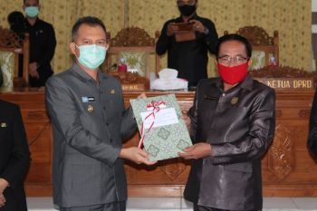 DPRD dan Pemkab Gumas setujui Raperda Perubahan APBD 2020 menjadi Perda