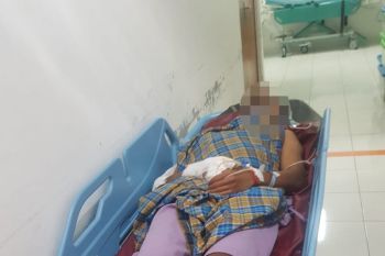 Seorang pekerja jembatan di Kinali Pasaman Barat tersentrum listrik