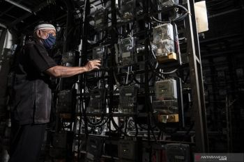 Pengamat : Insentif tarif listrik baiknya diikuti dengan penurunan harga BBM