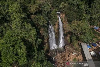 Wisata air terjun Cinulang