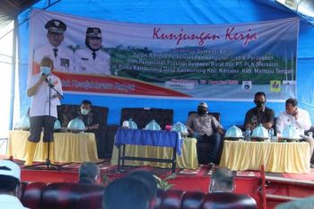 Pemprov Sulbar bangun jaringan listrik di Pulau Kambunong