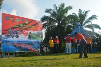 Kodam XVII/Cenderawasih gelar turnamen golf