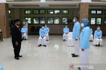 UNS meminta mahasiswa PPDS bernyali hadapi COVID-19