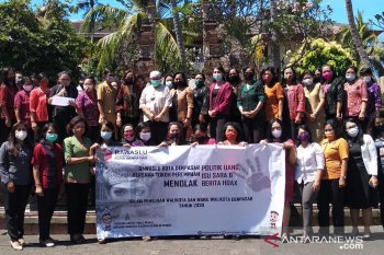 Bawaslu Denpasar ajak kaum wanita tolak politik uang di Pilkada 2020