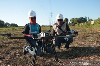 PLN UPP Kitring Sulsel serahkan bantuan CSR di Desa Wisata Bolangi