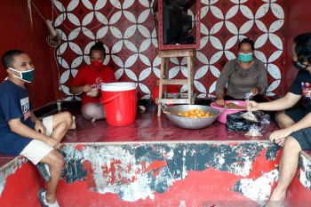 Berbagai gerakan sosial muncul di masyarakat Yogyakarta selama pandemi COVID-19