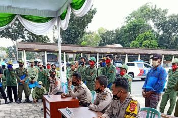 Polres Lampung Timur latih Linmas untuk optimalkan pengamanan pilkada