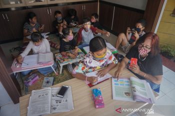 Pemerintah diminta perhatikan kesiapan pendamping belajar dalam proses belajar di masa pandemi