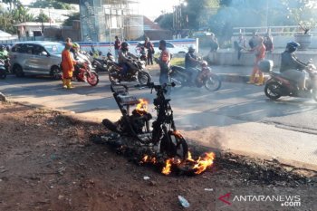 Skuter listrik terbakar akibat kerusakan baterai