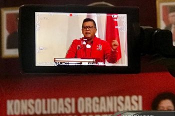 Sekjen PDIP Hasto: Tak benar saya berselisih dengan Risma terkait Pilkada