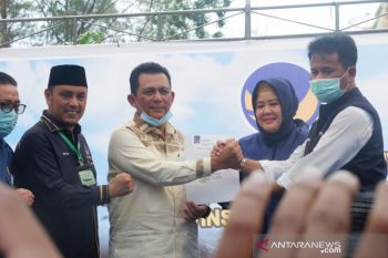 Pasangan Ansar-Marlin deklarasi dan daftar ke KPU Kepri 4 September 2020