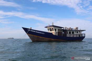 Kapal Pelra hibah Kemenhub 2019 di Pariaman tenggelam