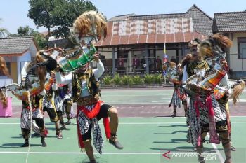 Di Temanggung, pertunjukan seni budaya belum izinkan seniman luar kota