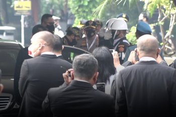 Presiden hadiri Sidang Tahunan MPR  dengan pakaian adat NTT