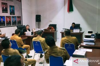Personel Komisi I DPRD Manado pertanyakan bantuan Lansia