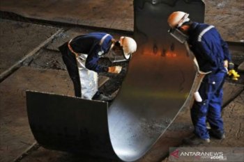 Impor baja dengan SNI palsu merugikan industri nasional