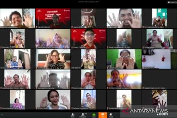 Telkomsel gelar webinar internet bagi tenaga pendidik di Papua