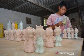 Bisnis kerajinan souvenir pernikahan tetap bertahan