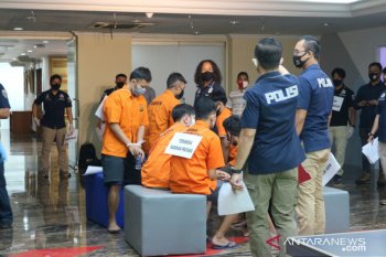 Polisi sebut pengelola apartemen tak terlibat pesta asusila sesama jenis