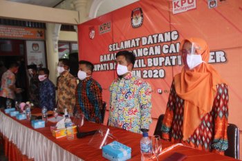 Dua Bakal Calon Bupati Paser Serahkan Berkas ke KPU