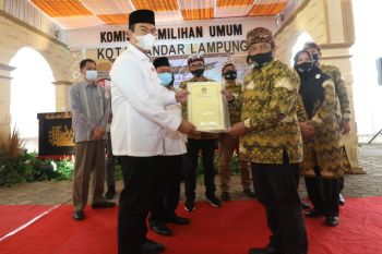 KPU Bandarlampung nyatakan berkas Rycko-Johan memenuhi syarat