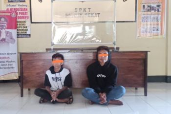 Bobol rumah dan sikat uang Rp4 juta, dua remaja diringkus polisi