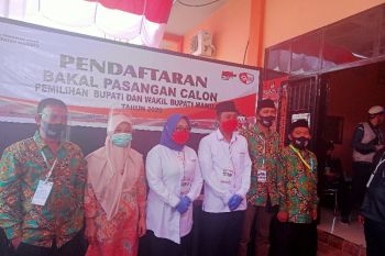 Tina-Ado targetkan kemenangan 55 persen di Pilkada Mamuju