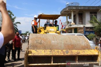 Gubernur Sumsel resmikan pembangunan jalan  di OKU