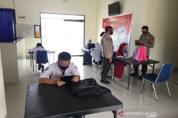 Brimobda Sulawesi Tenggara sediakan fasilitas belajar anak sekolah saat COVID-19