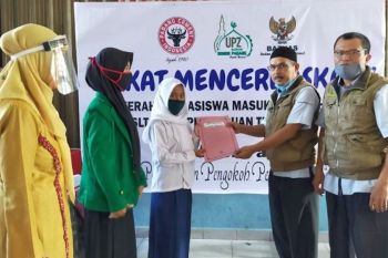 UPZ Semen Padang salurkan bantuan masuk sekolah untuk 1.368 pelajar kurang mampu