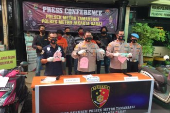 Polisi : Pencuri sepeda motor gunakan senjata api untuk menagih utang