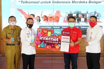 Pelajar di Pati peroleh subsidi kuota internet