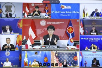 Indonesia mengajak ASEAN bersama perangi COVID-19