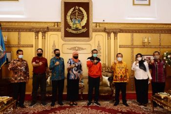 Pejabat Kemenkumham RI berkunjung ke kediaman Gubernur Sulsel