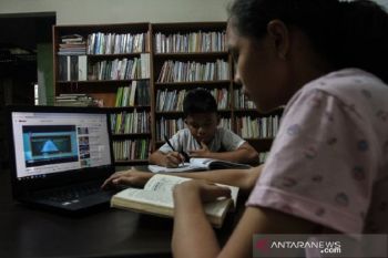 Pekanbaru luncurkan aplikasi daring pendidikan mudahkan layanan saat pandemi