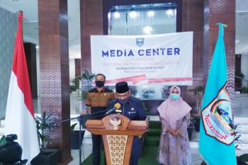 Kasus positif COVID-19 di Pasaman Barat bertambah tiga orang, seorang diantaranya pegawai kejaksaan