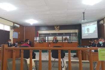 Saksi ahli : pengembalian kerugian negara tak hapus pidana
