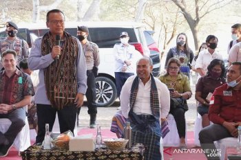 Warga NTT uji swab setelah kontak erat dengan Menteri Edhy Prabowo