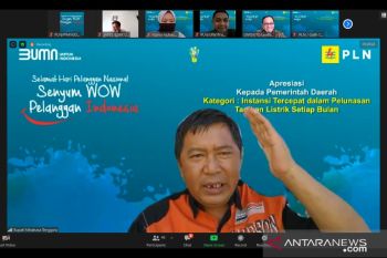 PLN Suluttenggo beri penghargaan pemda bayar listrik tepat waktu