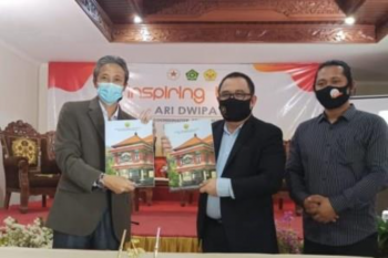 Stafsus Presiden dan STAHN Mpu Kuturan bekerja sama lestarikan lontar