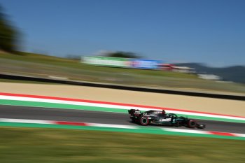 Valtteri Bottas dominan di ketiga sesi latihan GP Tuscan