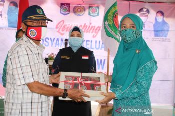 NTB menjadikan posyandu keluarga pusat edukasi COVID-19